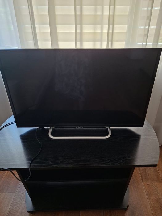 Продам телевизор Sony диагональ 83 см