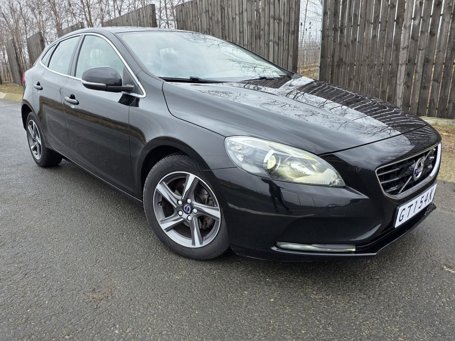 Volvo V40 - Full Options - Stare Foarte Bună