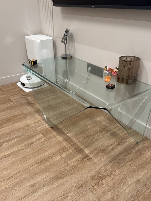 Столик журнальный стеклянный