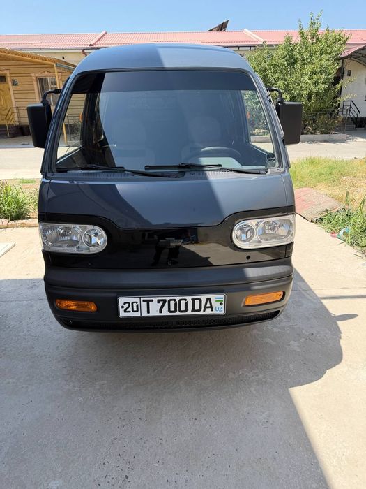 Damas combi sotiladi