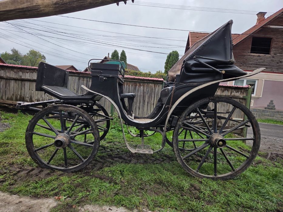 Trasura veche (de epoca)