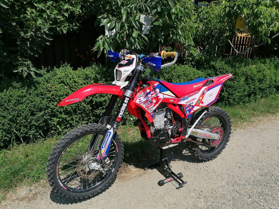 Vând Beta 450 RR