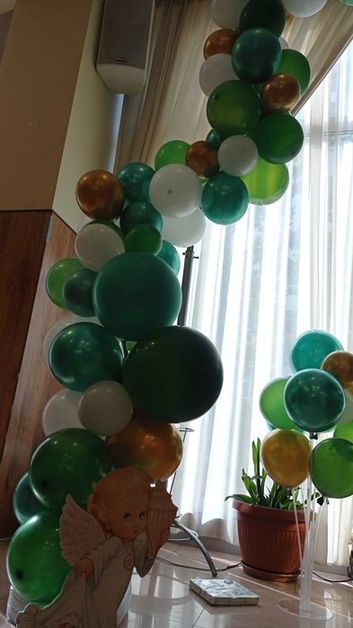 Арки и декорации с балони