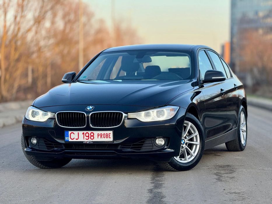 BMW Seria 3 GARANTIE 12LUNI! Xenon, Automat, Navi Mare, Led
