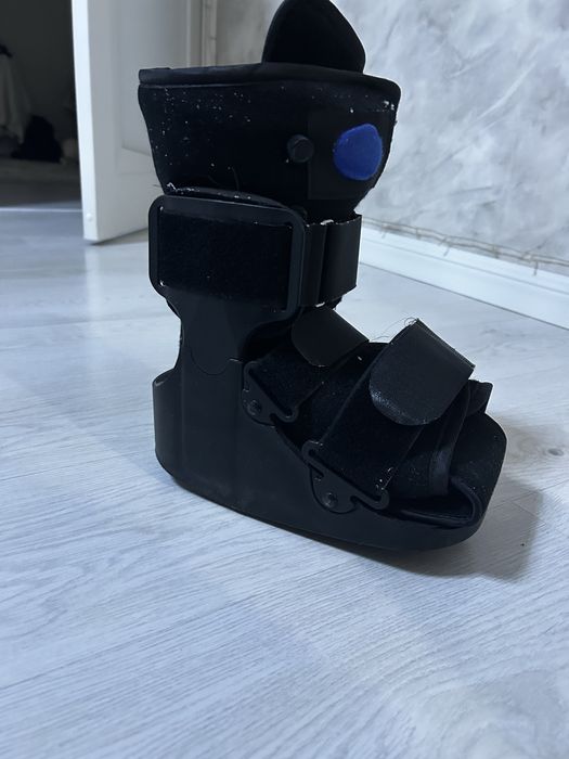 Walker boot валкер бут после травмы
