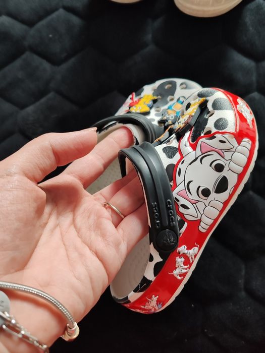 Papuci crocs C7 și C8