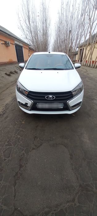 Лада веста 1.6 2015