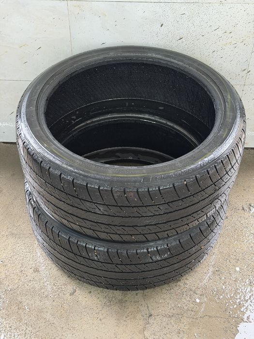 235/40/19 пара летние шины  bridgestone