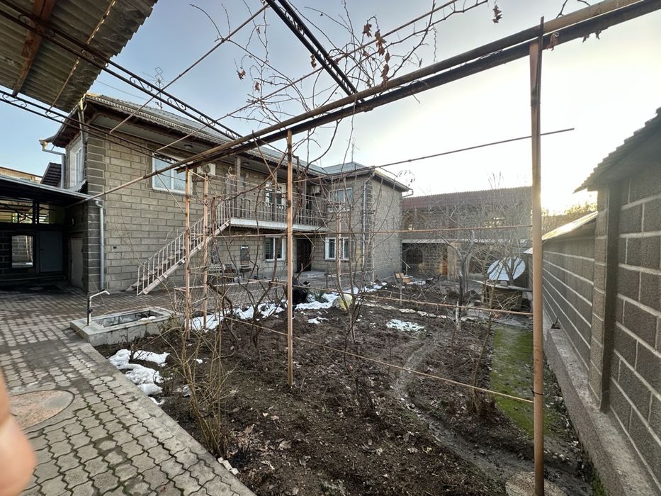 Продается дом в городе Алмалыке
