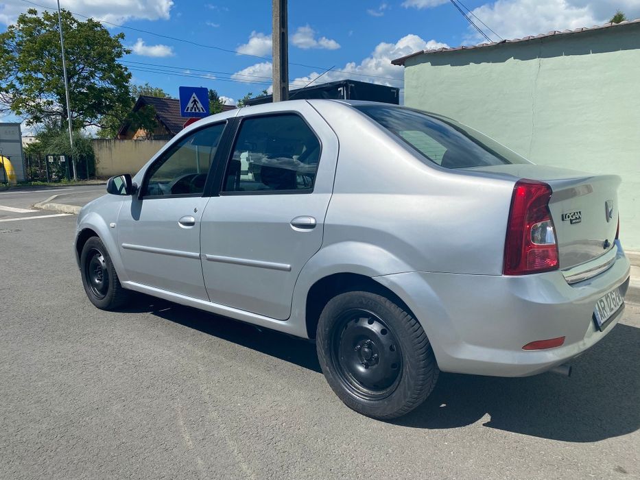 Dacia Logan 2010 - 1.6 8v 90CP - Clima /Inmatriculata, stare tehnica foarte buna!