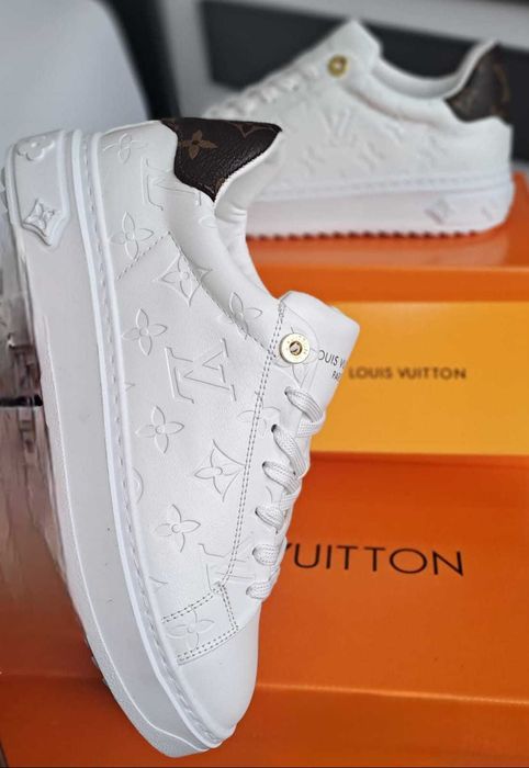 Маратонки обувки дамски сникърси