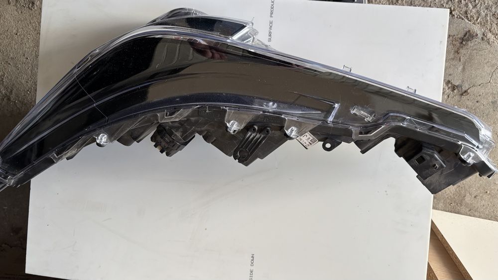 Фар за Toyota Corolla e21 led