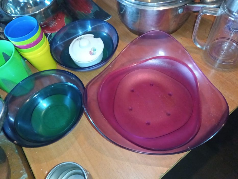 Продам посуду кастрюли