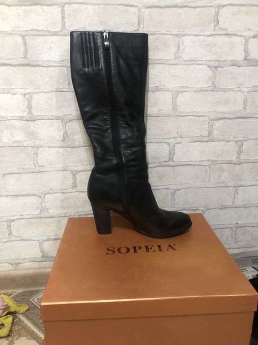 Женские сапоги