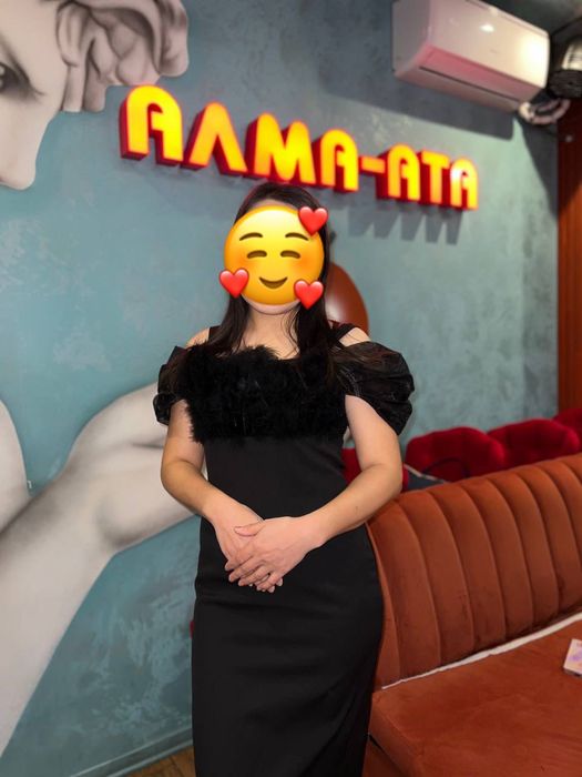 Красивое черное платье