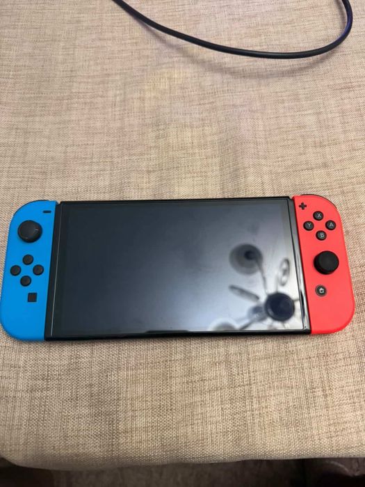 Nintendo Switch Oled Neon red & Neon blue