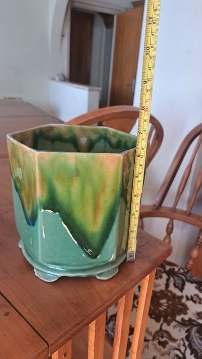 Vas în formă hexagonică!