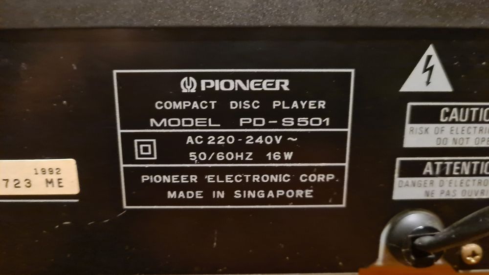 Продавам CD player PIONEER PD-S501