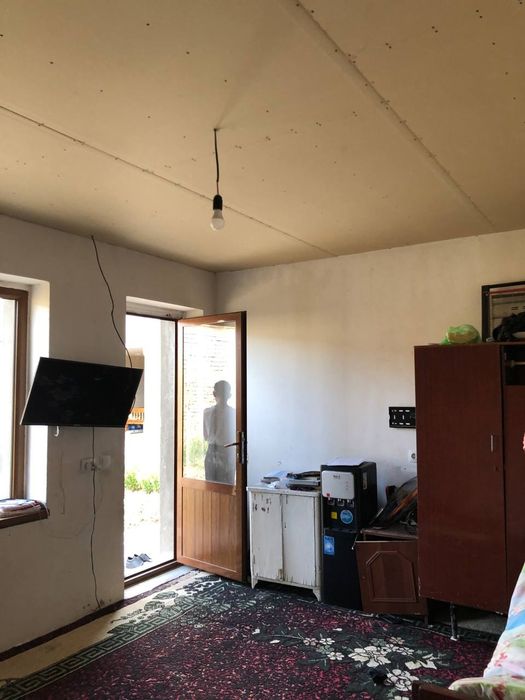 Uy Sotiladi Uchastka