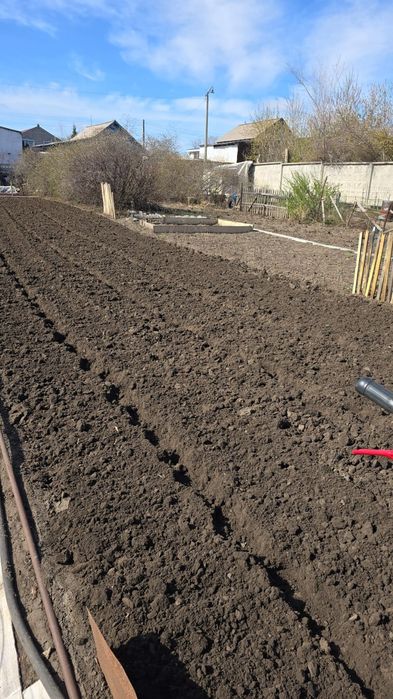 Вспашка огорода. Быстро и качественно. Глубина на штык лопаты