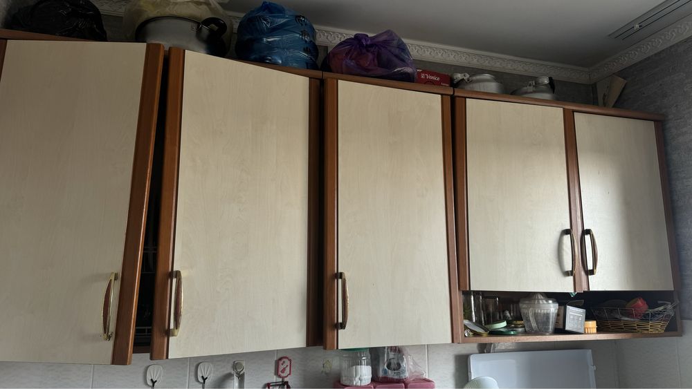 Продается кухонный гарнитур