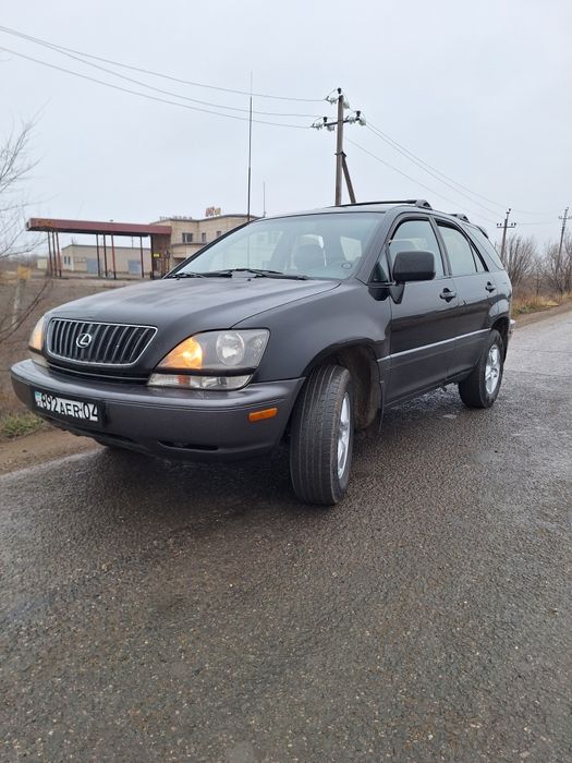 Продам ЛЕКСУС РХ300