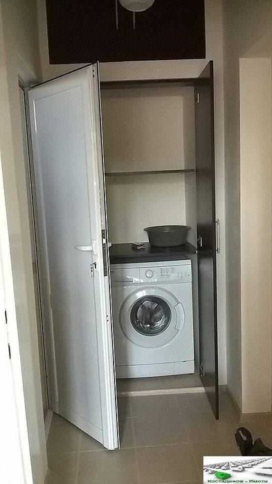 Дава се под наем Тристаен апартамент в Пловдив, Център - 90 кв.м за 561 € - Снимка #2