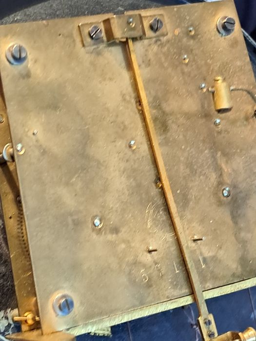 Ceas pendula cu 2 greutăți