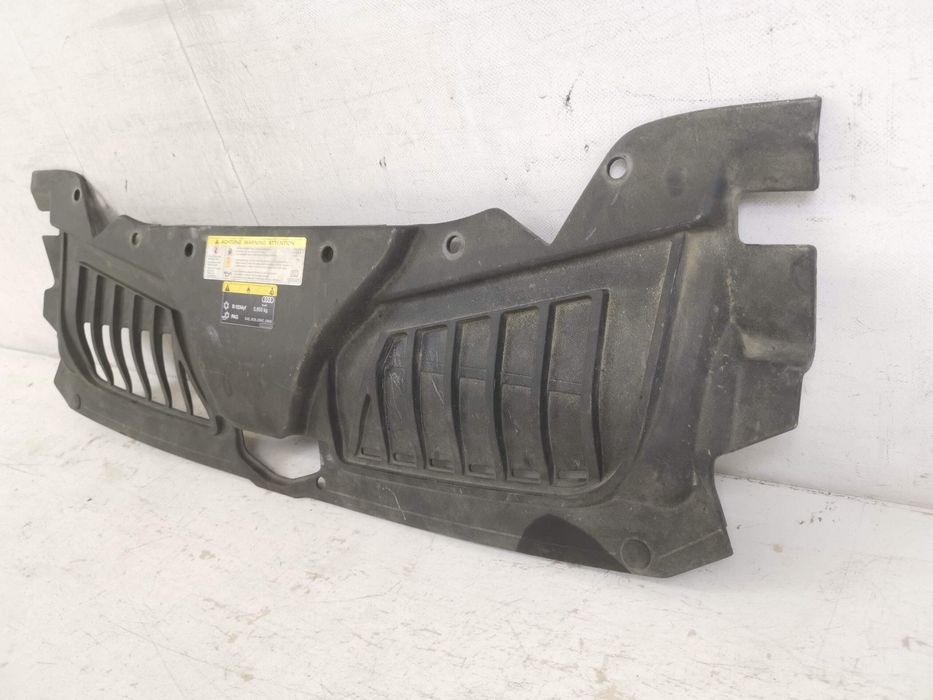 Ауди А8 D5 / Audi A8 D5 Оригинално покритие на носач в добро състояние