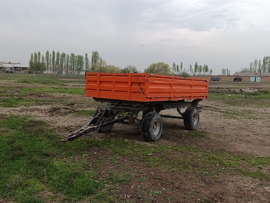 Трактор прицеп сотилади