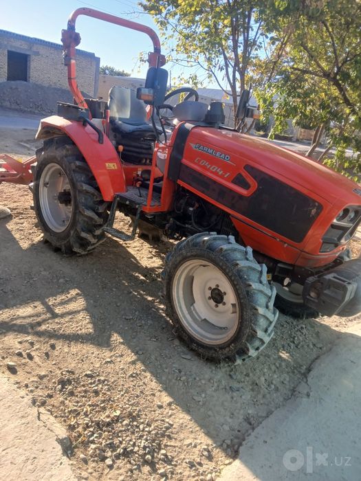 Traktor 404 ideal holatda
