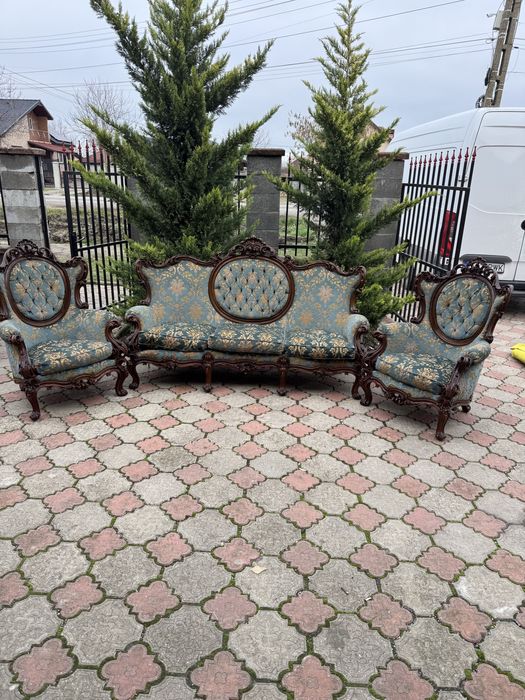 Canapea si doua fotolii baroc - lemn masiv sculptat, tapiserie florala
