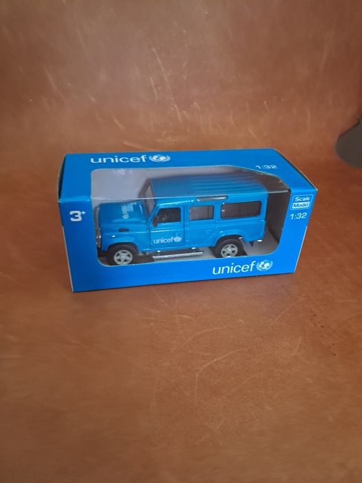 Macheta masina jucarie