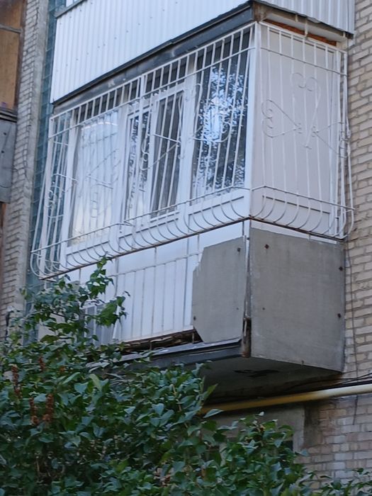 Пластиковые окна с балкона