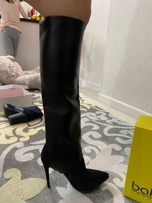 Продам полусапожки 2 в 1. Очень стильные.