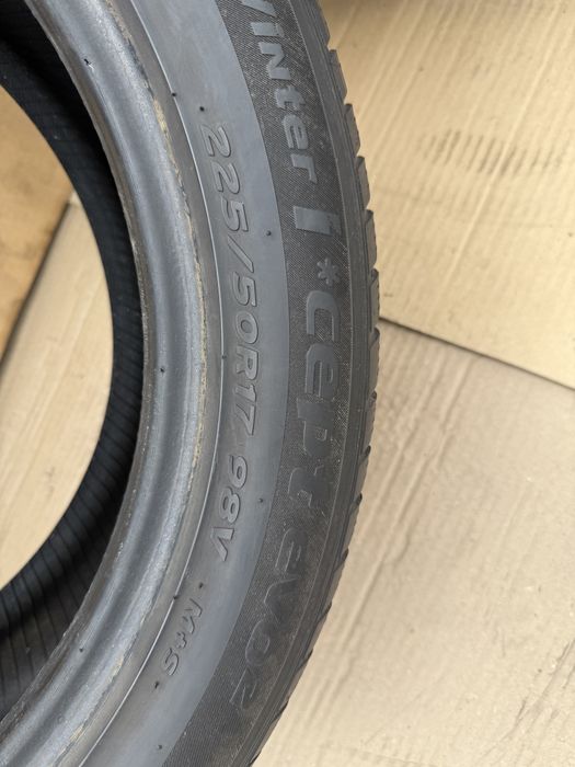 2 бр зимни гуми Hankook 225/50 R17 DOT 23/15 6мм