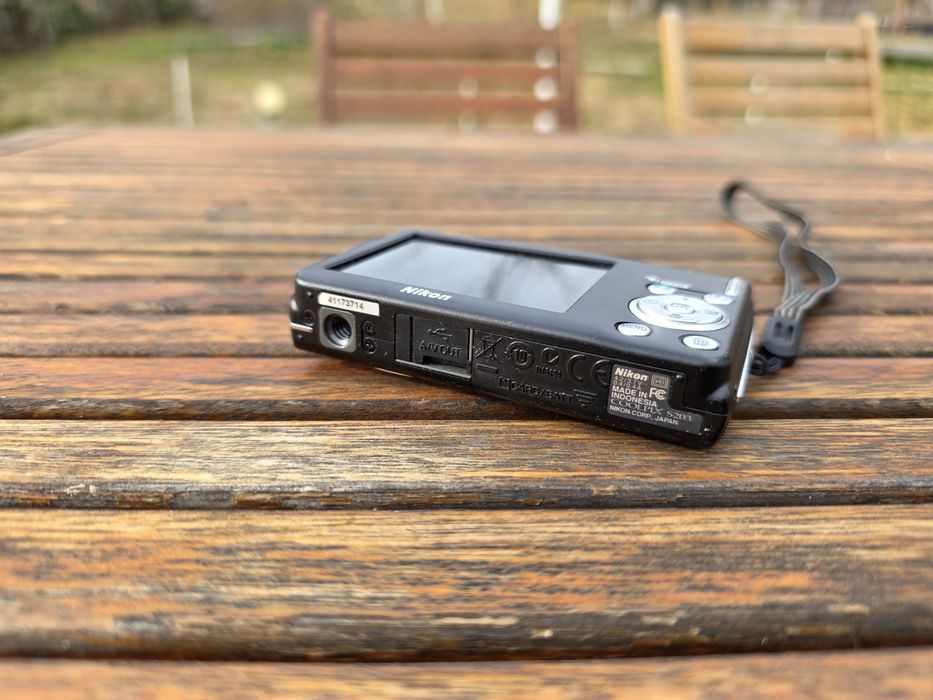 Nikon Coolpix S203
