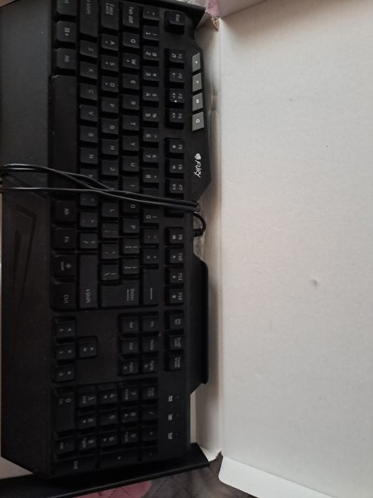 Продам клавиатурата за гейменг