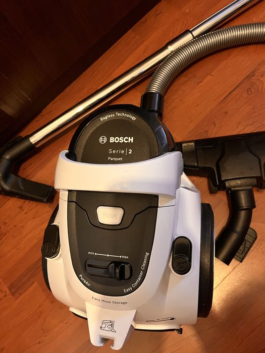 Прахосмукачка BOSCH serie 2, отлично състоятие