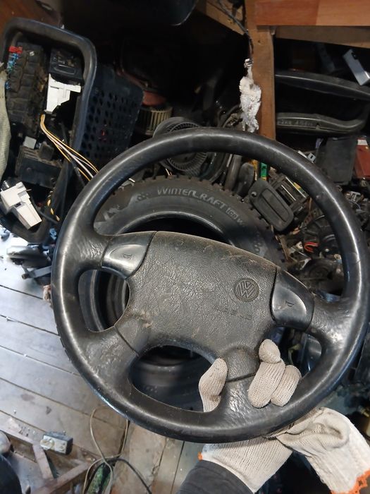 Руль на Фольксваген ауди.