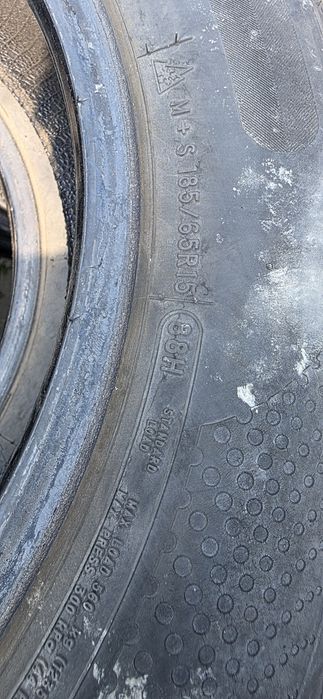 Гуми 2бр 185/65/15 - 1бр- 35 евро