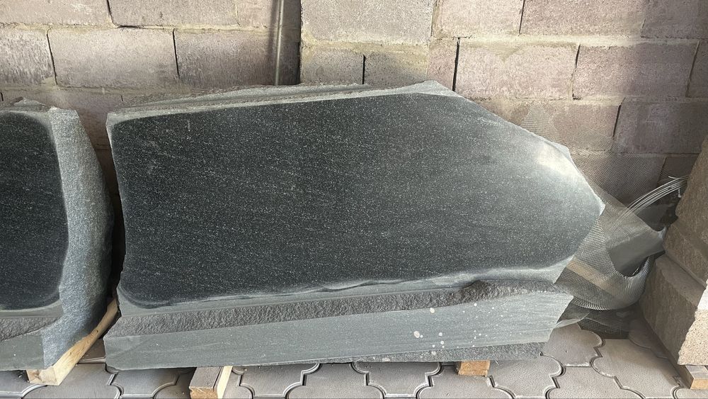 Эксклюзивные памятники