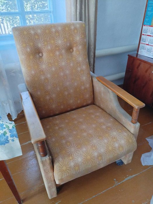 Отдам мебель разную