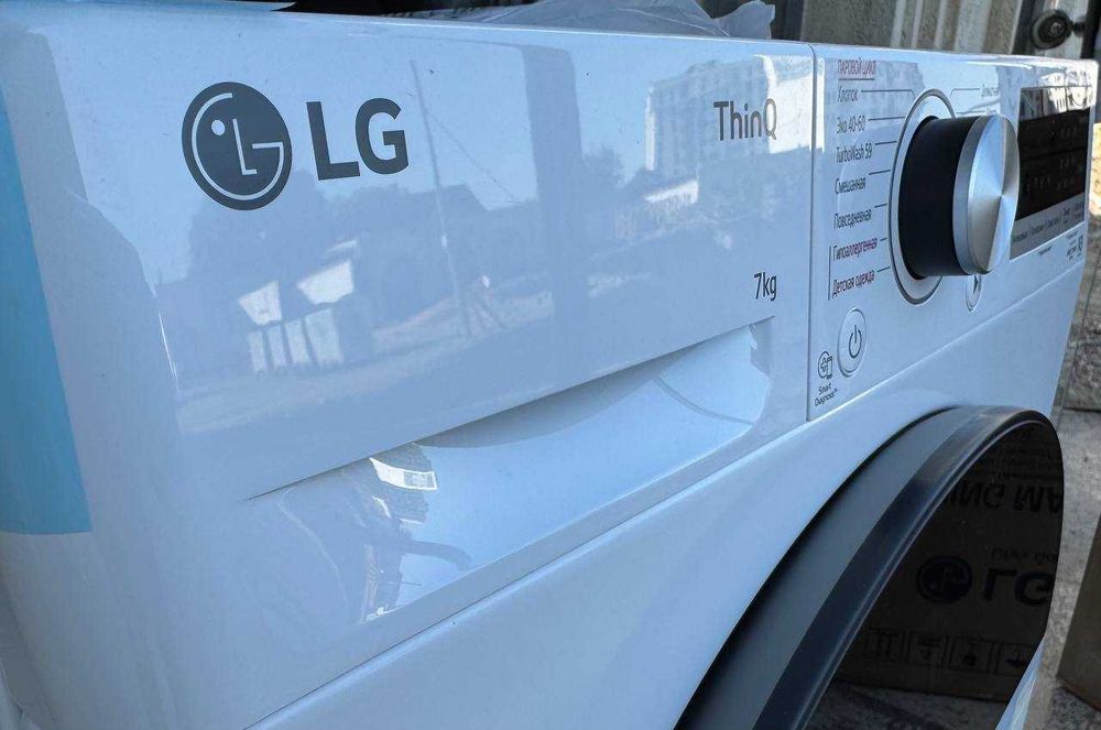 Стиральная машина LG 7 кг F2V5HS5W AI DD Steam TurboWash