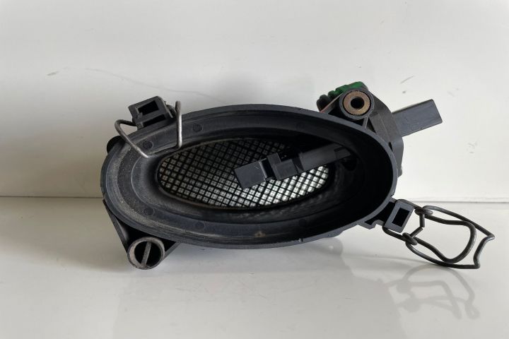 Debitmetru aer  Bosch 98090430 Renault Clio a 2-a generatie seria