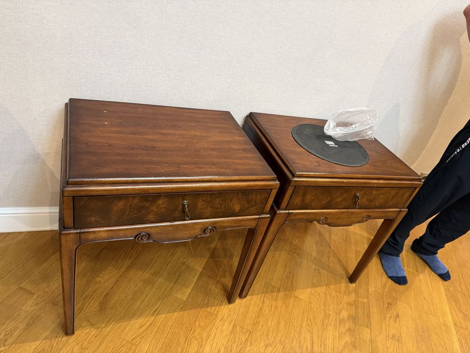 Продаю спальный гарнитур