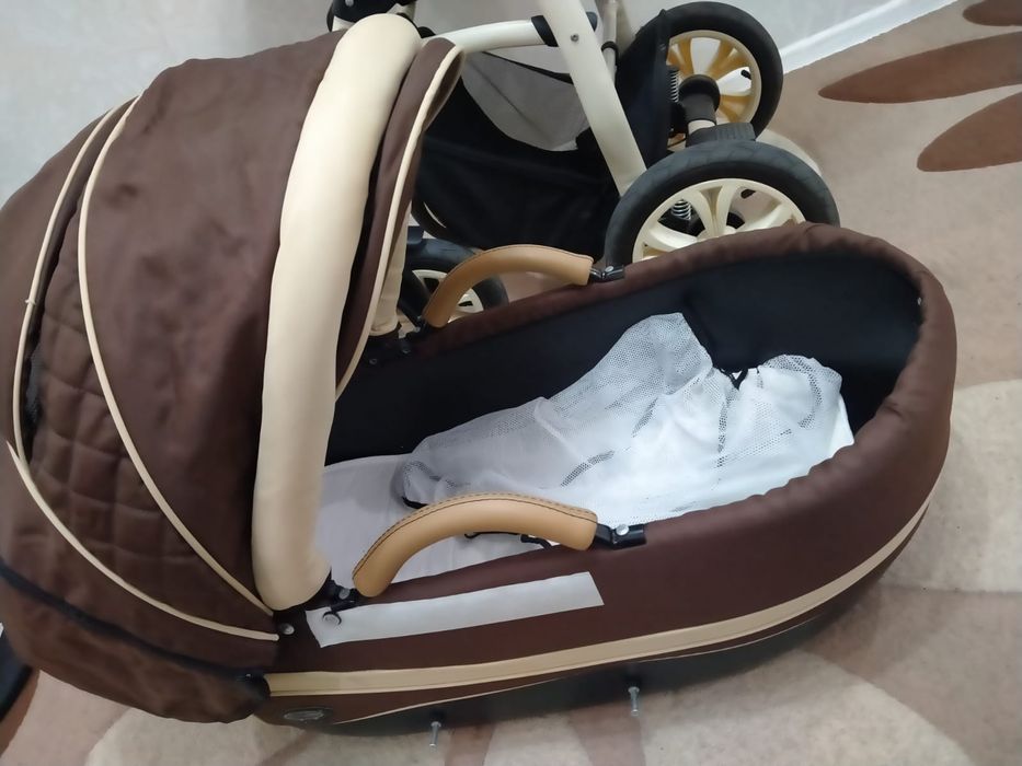 Продам коляску в хорошем состоянии