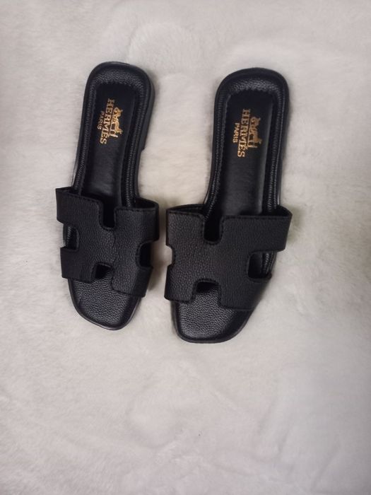 Papuci damă Hermes, vin in cutie proprie