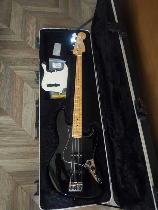 Fender American standart jazz bass 2012