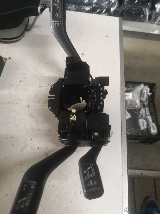 Ansamblu Manete Volkswagen Passat (3C2) [ 2005 - 2010 ] Oem 3C5953513R